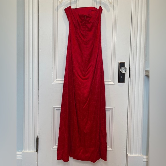 Vintage Jessica McClintock Satin Red Embroidered Strapless Formal Evening Gown - Picture 2 of 4
